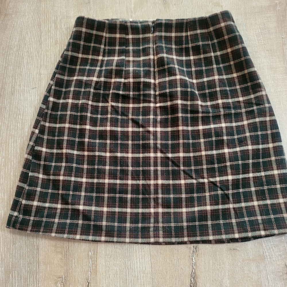 Brandy Melville Brown Plaid Shirt - Picture 2 of 8